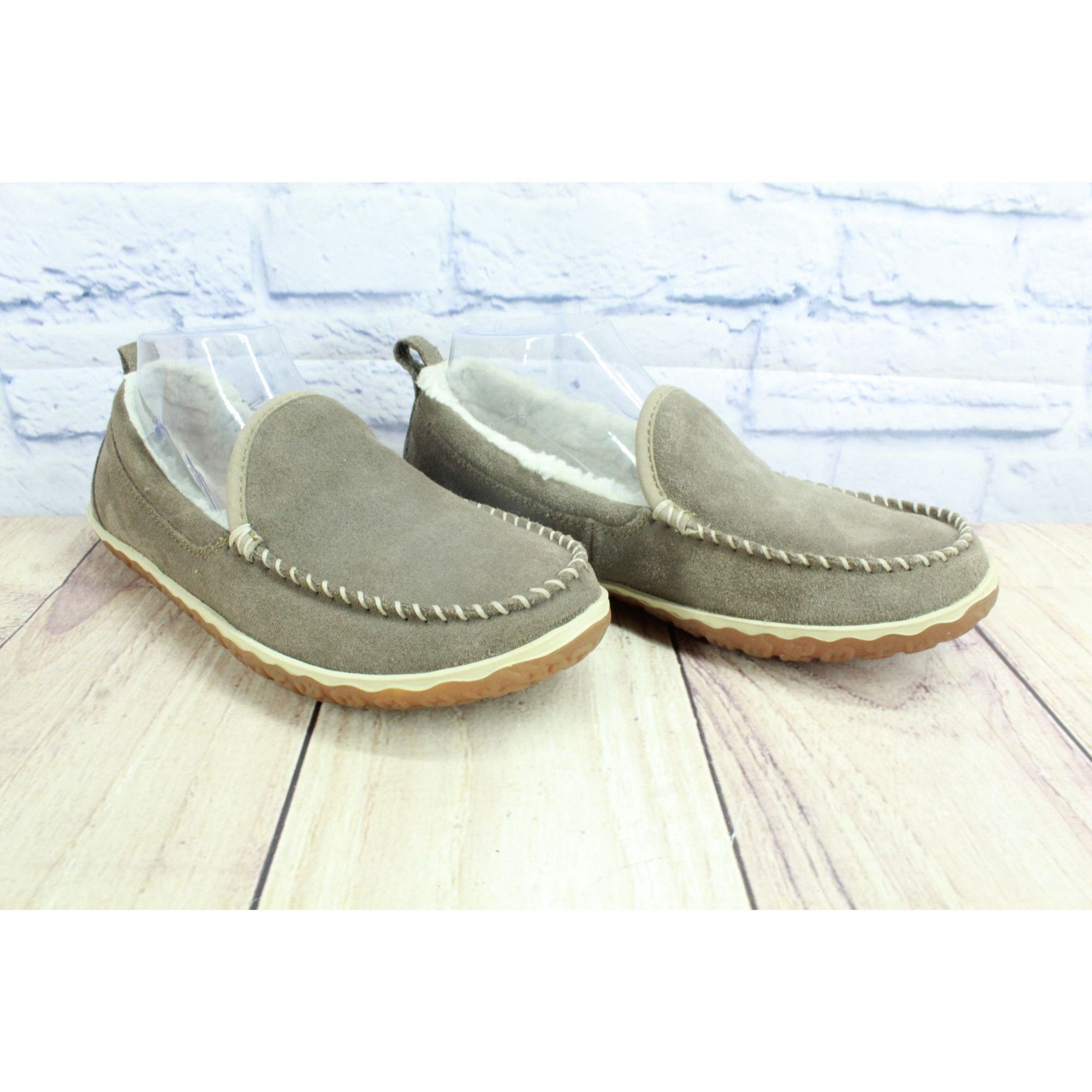 L.L. Bean LL Bean Dark Cement Suede Mountain Moc Slippers Size US 8 / IT 38 - 2 Thumbnail