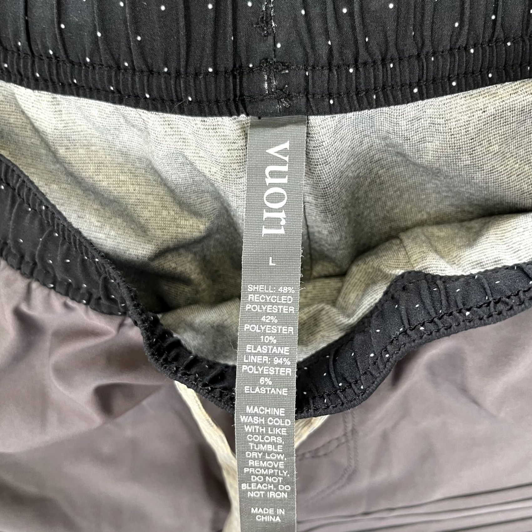 Vuori Vuori Swim Trunks Mens M Gray Stripe Lined Elastic Waist Drawstring Pockets Size ONE SIZE - 4 Thumbnail