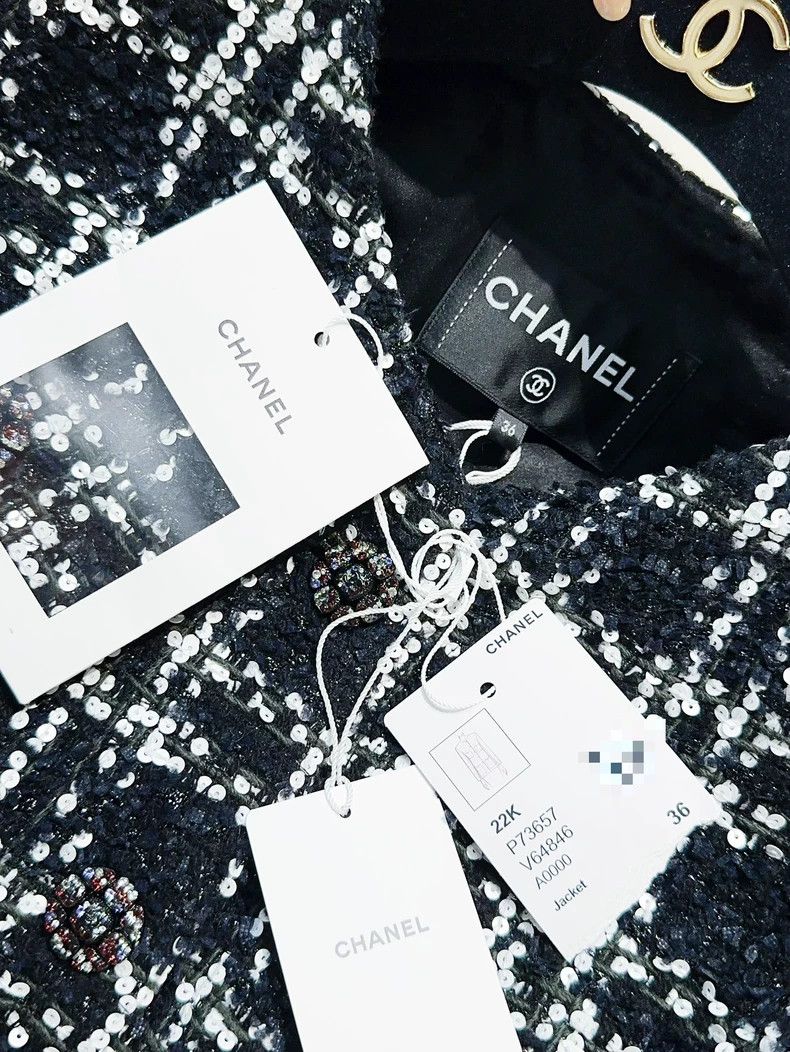 Chanel Chanel 22K black and white plaid tweed long-sleeved jacket Size XS / US 0-2 / IT 36-38 - 5 Thumbnail