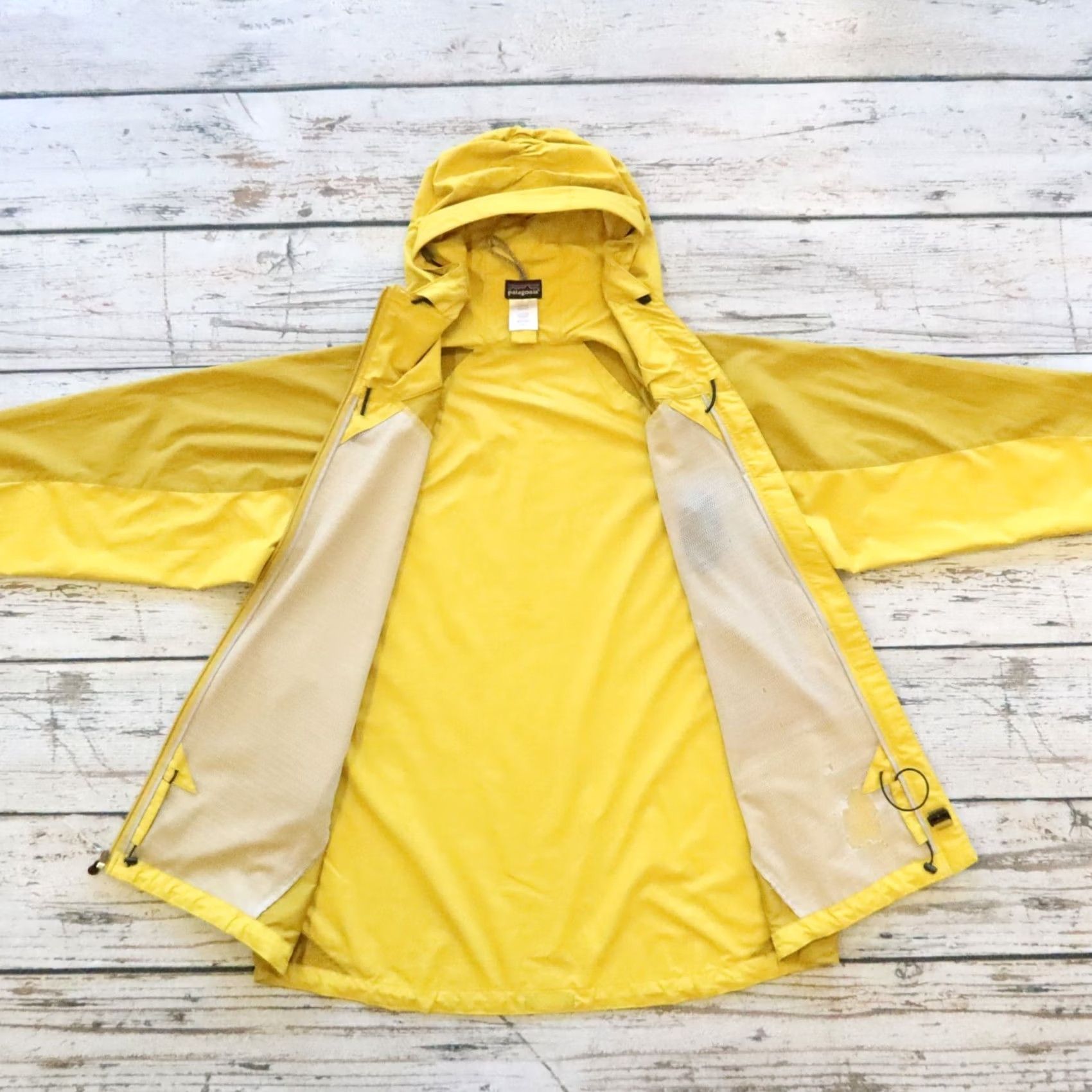 Patagonia Vintage Patagonia Regulator Windbreaker Jacket L Men's Yellow Size US L / EU 52-54 / 3 - 6 Thumbnail