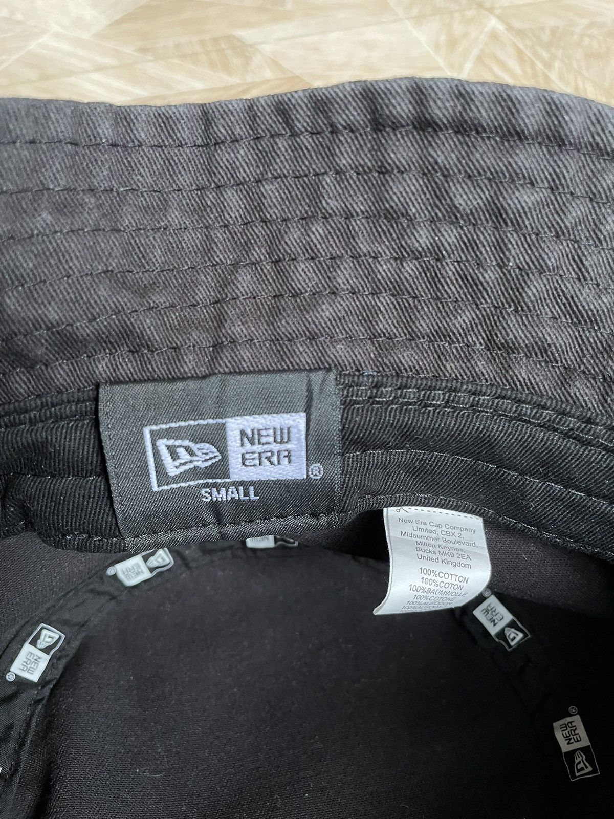 Burberry Retro New Era Logo Black Y2K Streetwear Hype Bucket Hat Size ONE SIZE - 6 Thumbnail