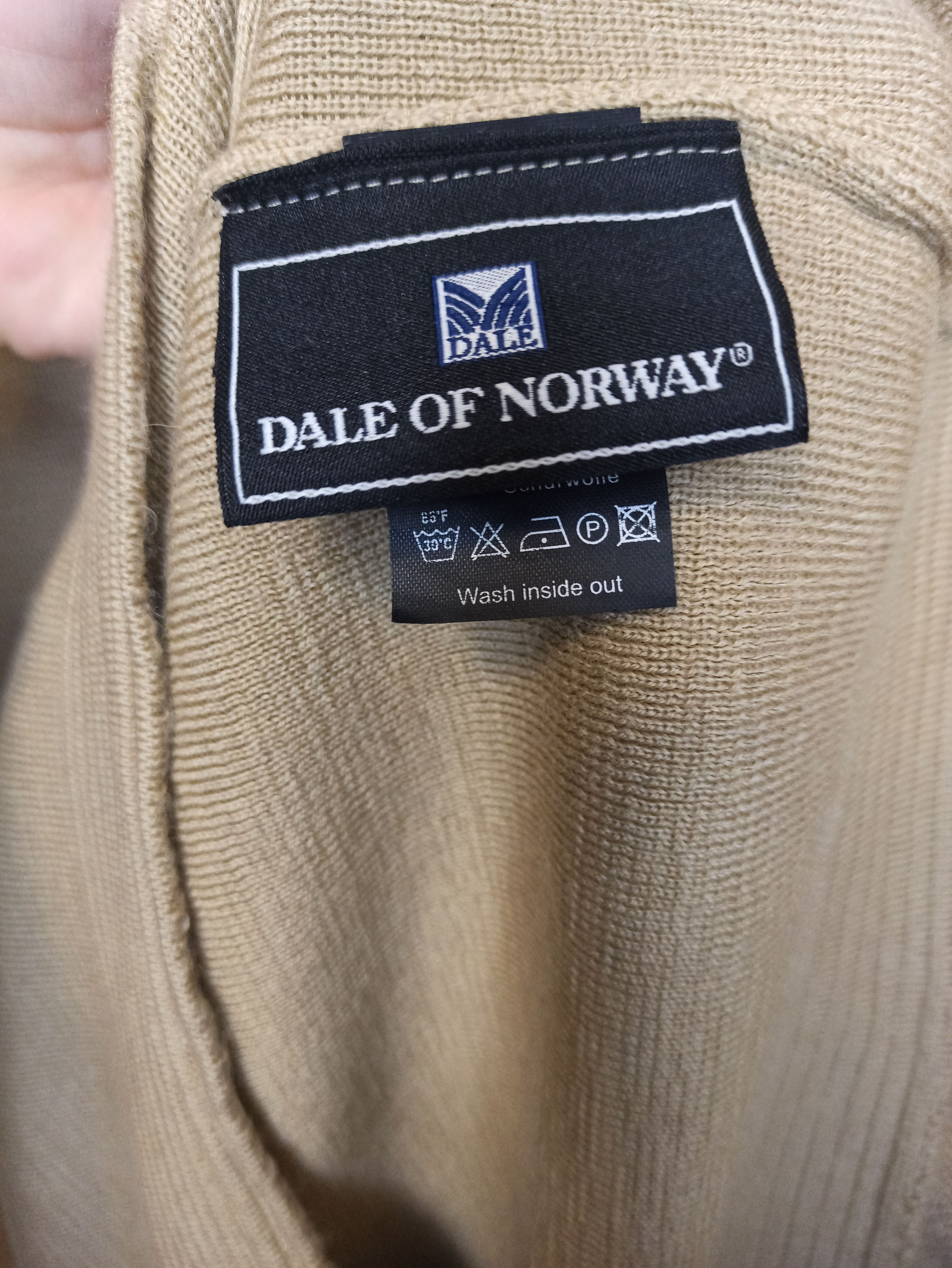 Dale Of Norway Men sweaters knitwear Dale of norway size L 100% merino wool Size US L / EU 52-54 / 3 - 6 Thumbnail