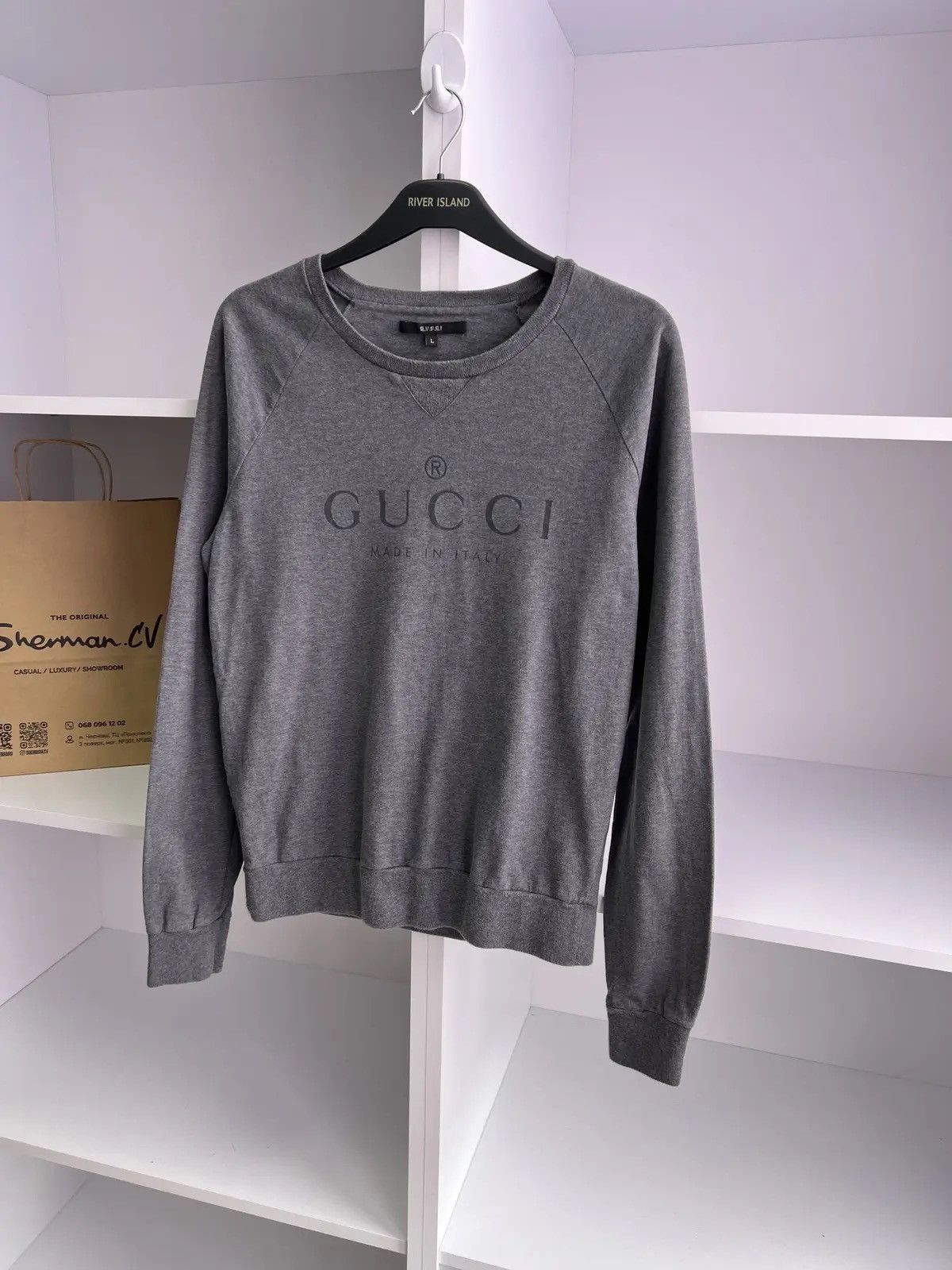Designer × Gucci × Vintage Vintage Gucci Made In italy Big Logo Spell Out Sweatshirt Size US M / EU 48-50 / 2 - 4 Thumbnail