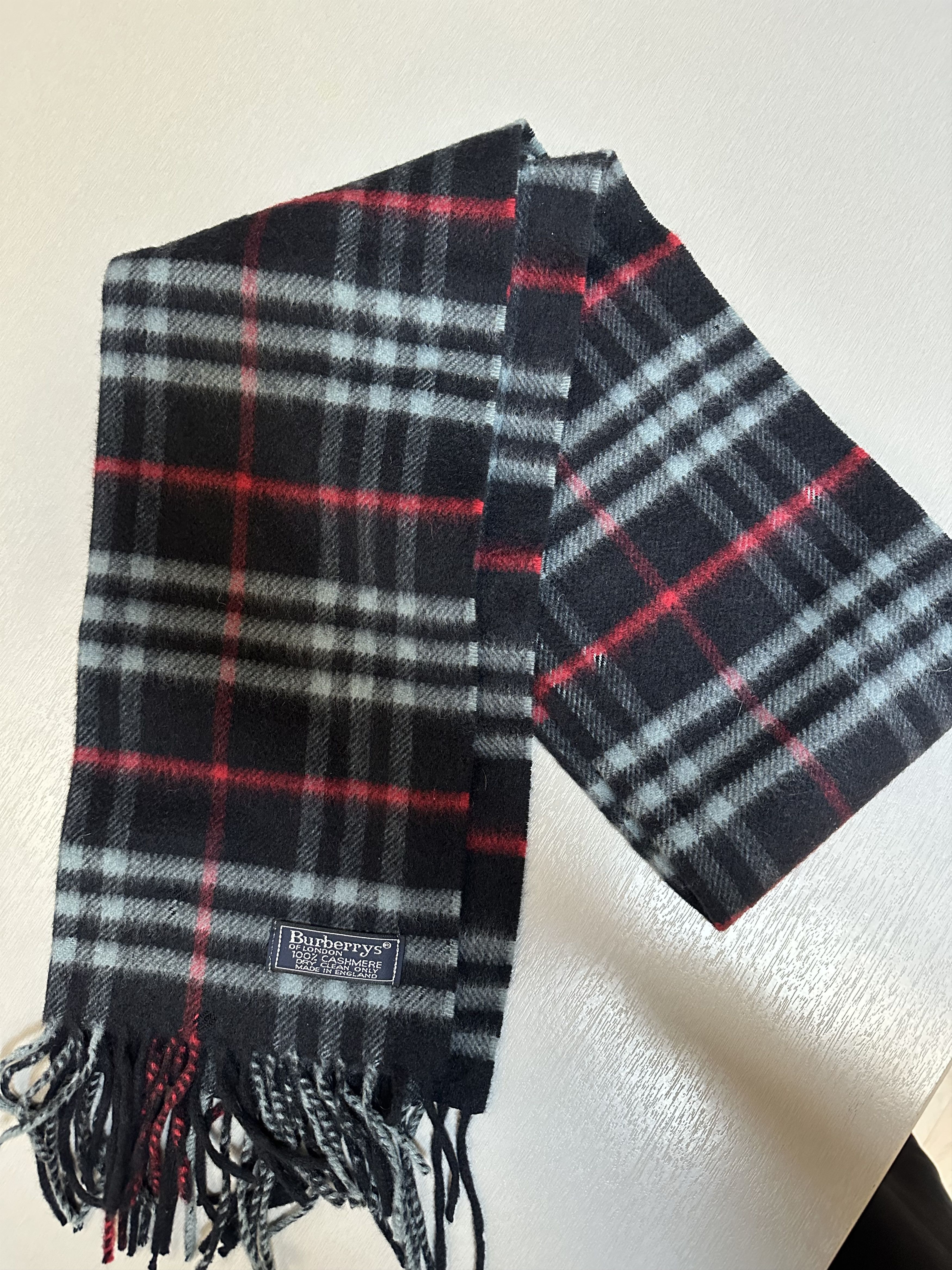 Burberry Burberrys of London Scarf Size ONE SIZE - 1 Thumbnail
