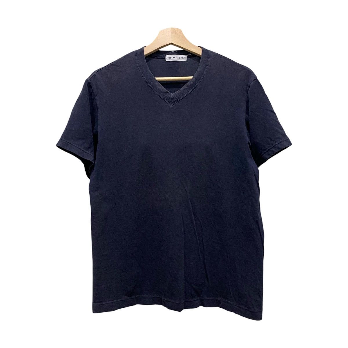 Issey Miyake Vintage Issey Miyake Men Navy Blue V-Neck T-Shirt Size US M / EU 48-50 / 2 - 1 Thumbnail