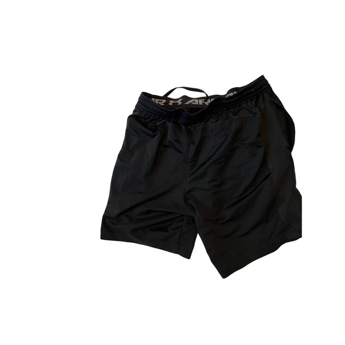 Under armour hotsell fitted heatgear shorts