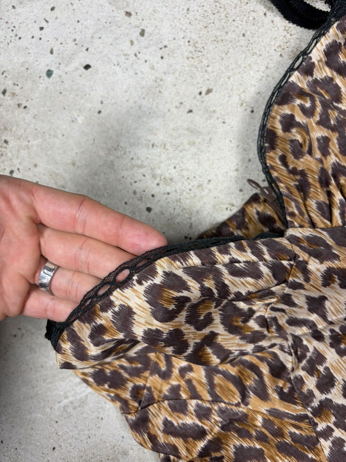 Dolce & Gabbana Vintage 2000s Dolce & Gabbana Leopard Print Slip Dress Lace Size M / US 6-8 / IT 42-44 - 10 Thumbnail