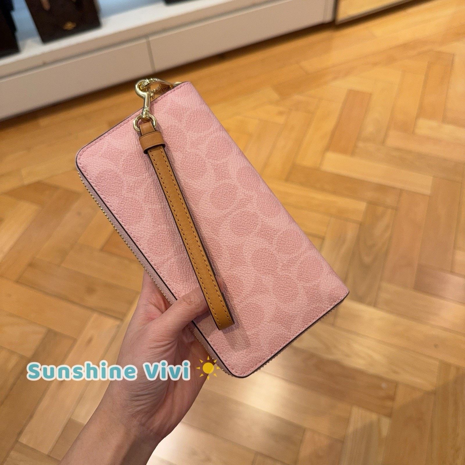 Coach NWT Coach CEC20 Long Zip Around Wallet Leather Powder Pink Size ONE SIZE - 8 Thumbnail