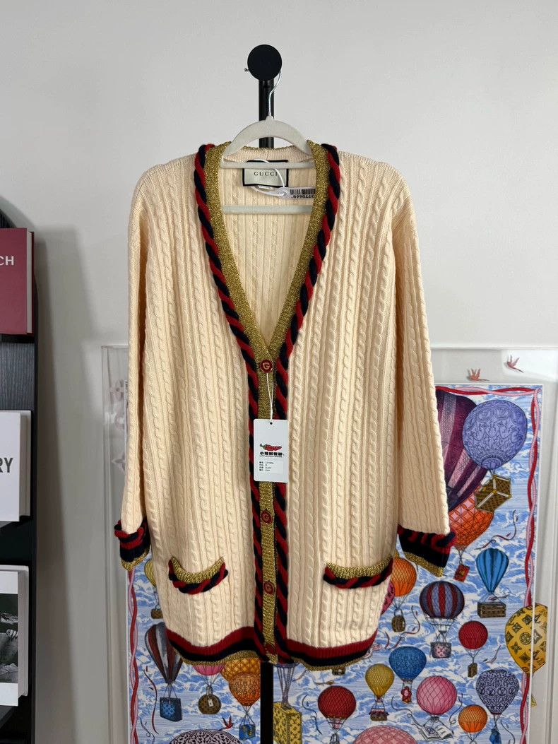 Gucci Gucci Classic black and red cardigan coat Size M / US 6-8 / IT 42-44 - 1 Thumbnail