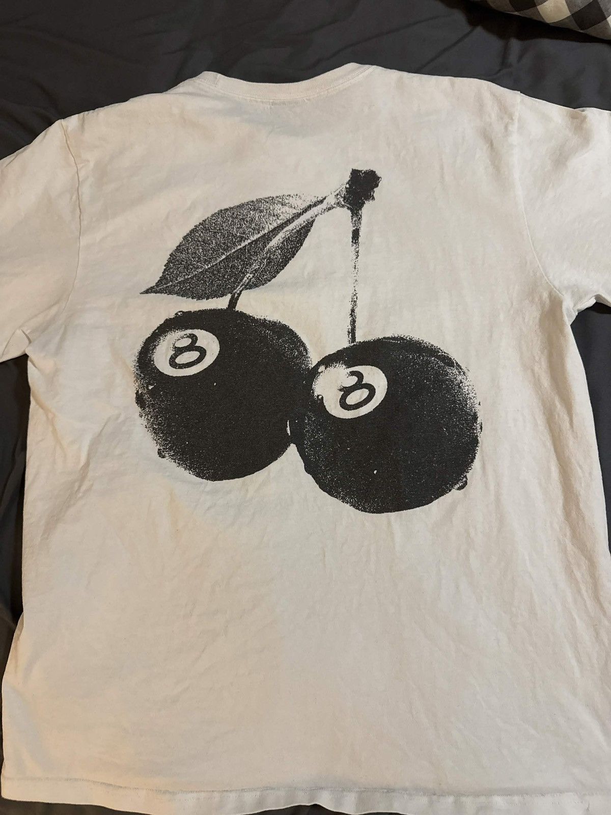 Stussy White stussy 8 ball cherry tee Size US M / EU 48-50 / 2 - 1 Thumbnail