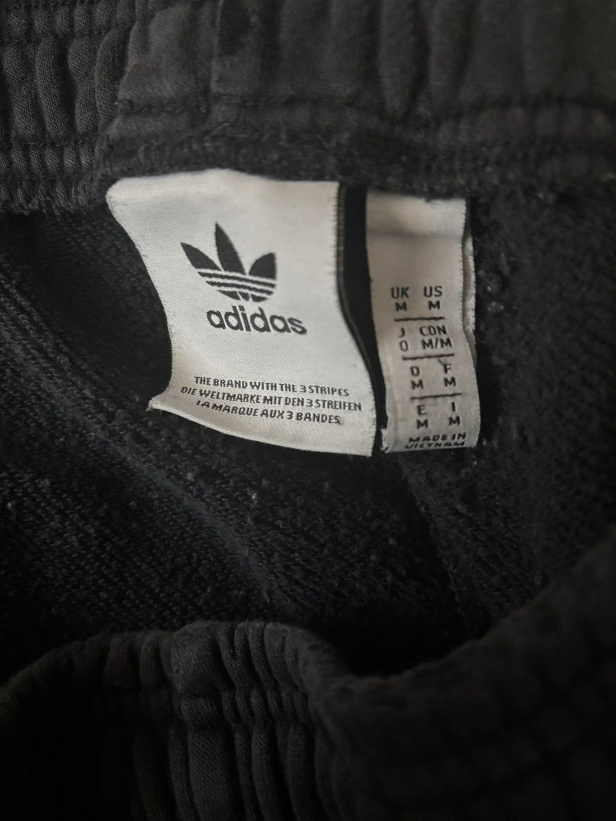 Adidas Men Adidas Black, White Print Sweat-shorts Size Medium Size US 34 / EU 50 - 3 Thumbnail