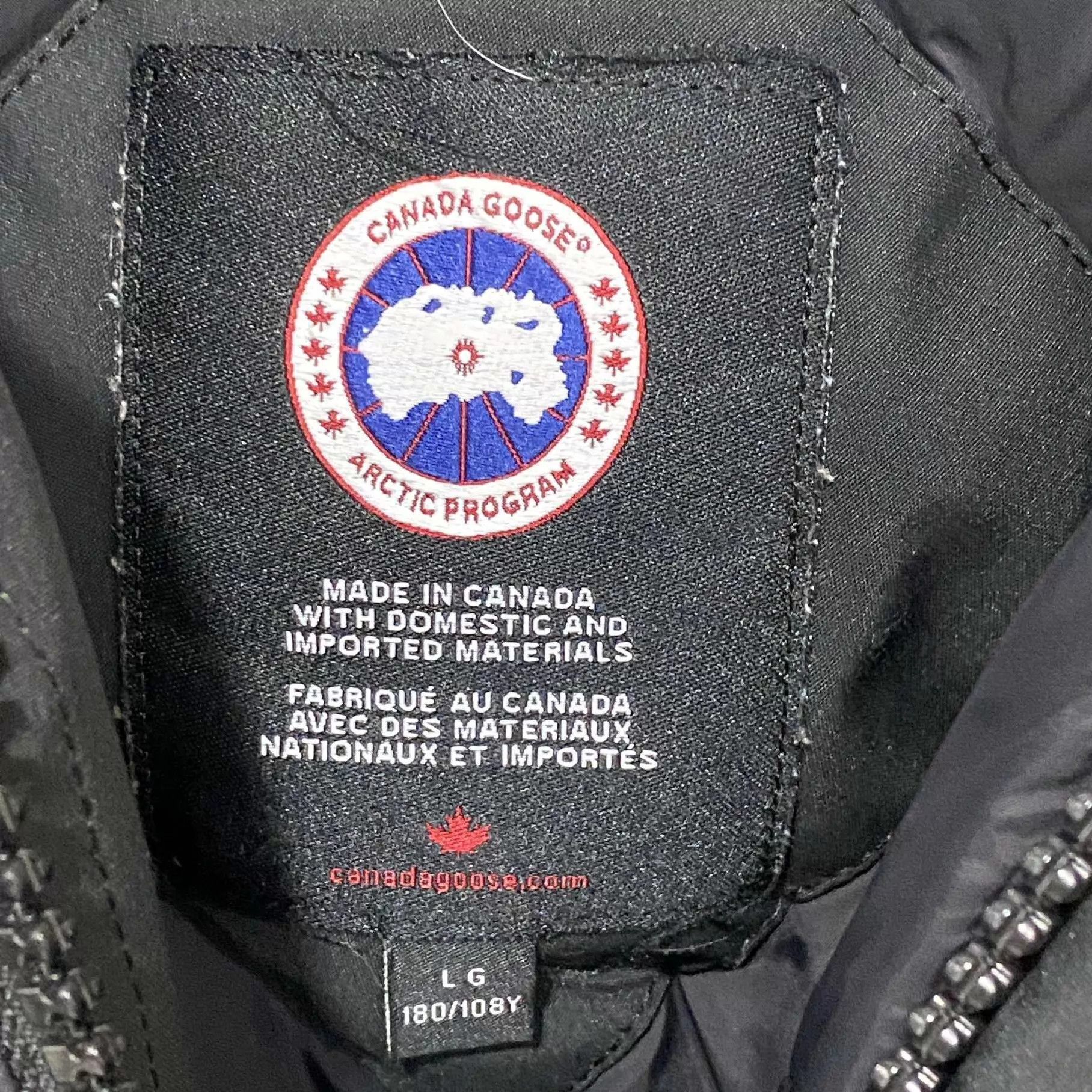 Canada Goose Canada Goose Pilot fur trim down coat black L Size US L / EU 52-54 / 3 - 6 Thumbnail