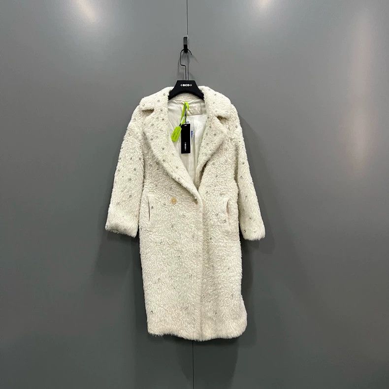 Max Mara Max Mara Rhinestone Teddy Coat Size XS / US 0-2 / IT 36-38 - 1 Thumbnail