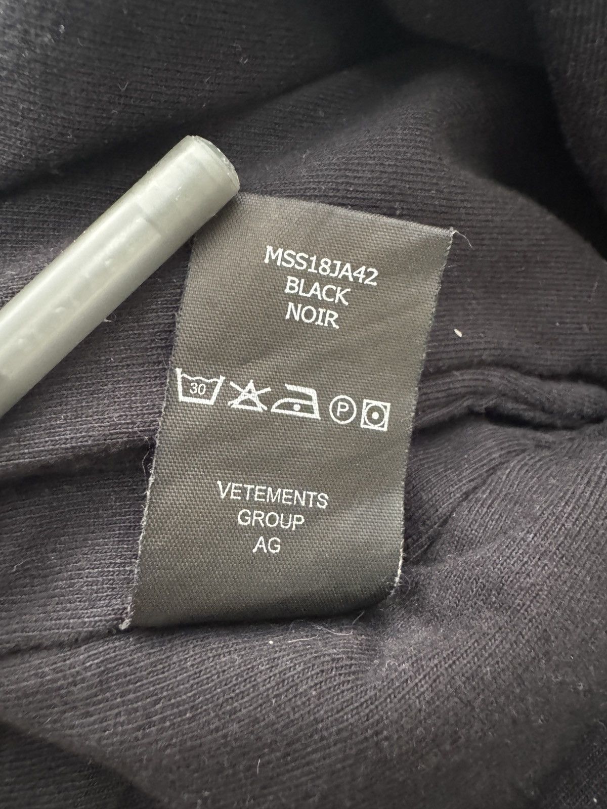 Vetements Vetements Welschmertz Bomber Jacket Size US M / EU 48-50 / 2 - 7 Thumbnail
