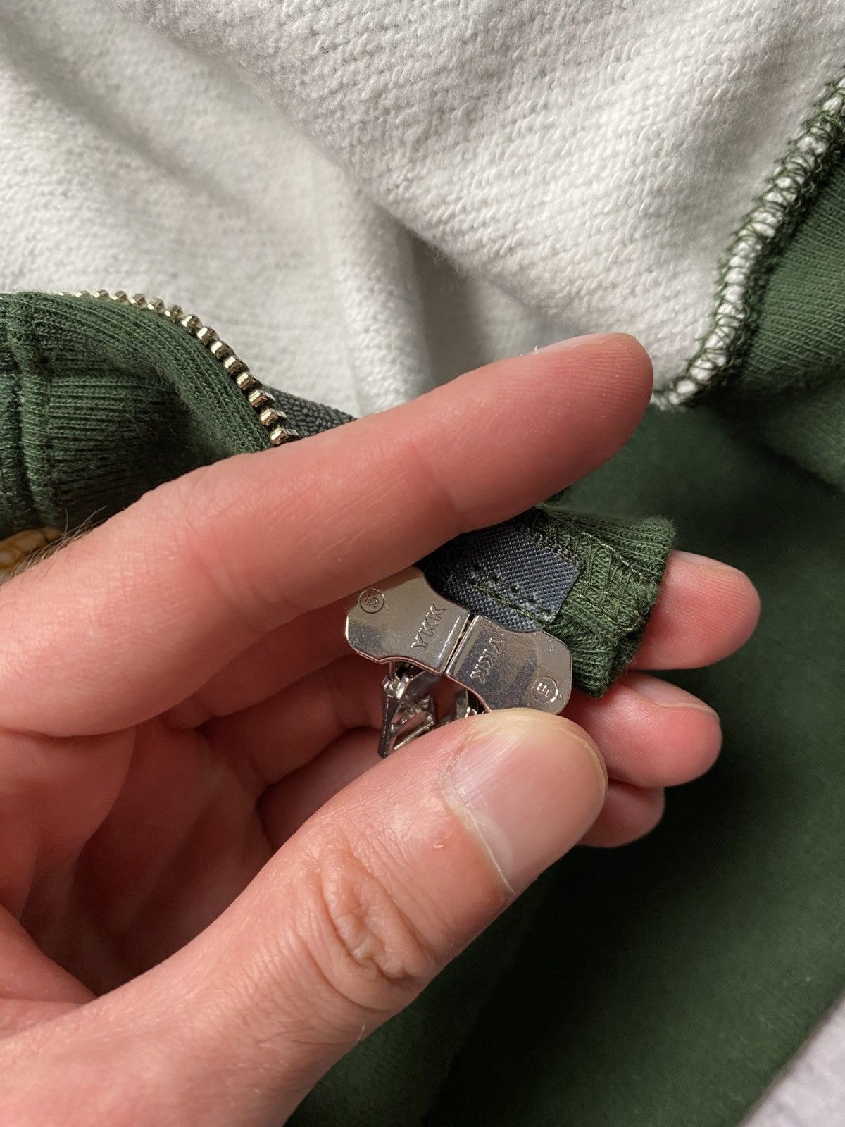 Bape A Bathing Ape Bape Jewels Shark Full Zip Hoodie in Cotton Size US L / EU 52-54 / 3 - 15 Thumbnail