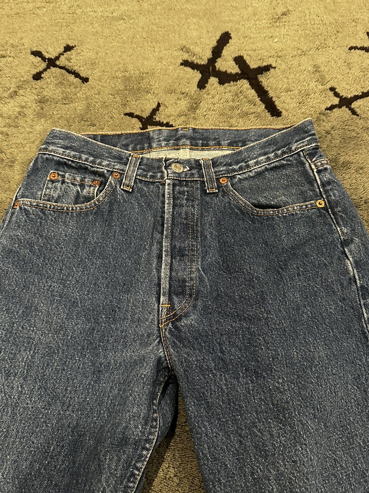 Levi's × Vintage 90’s Dark Blue Levi’s Size US 28 / EU 44 - 10 Thumbnail