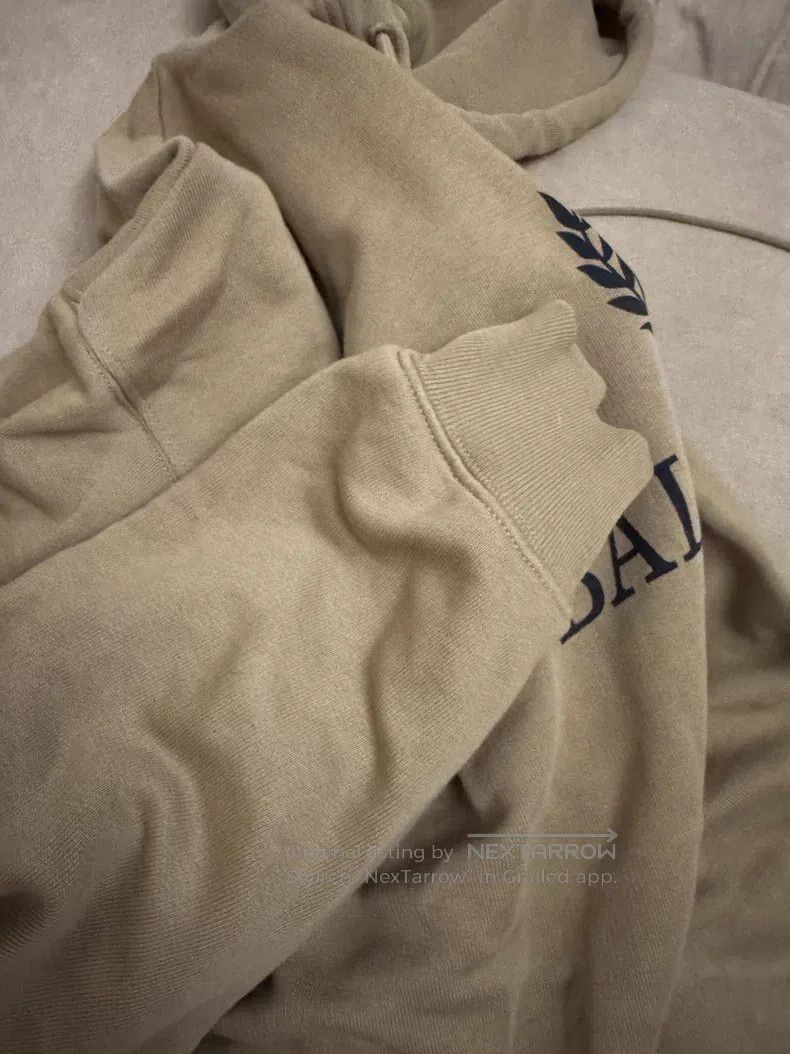 Balenciaga Balenciaga Embroidered Sweatshirt Size US S / EU 44-46 / 1 - 7 Thumbnail