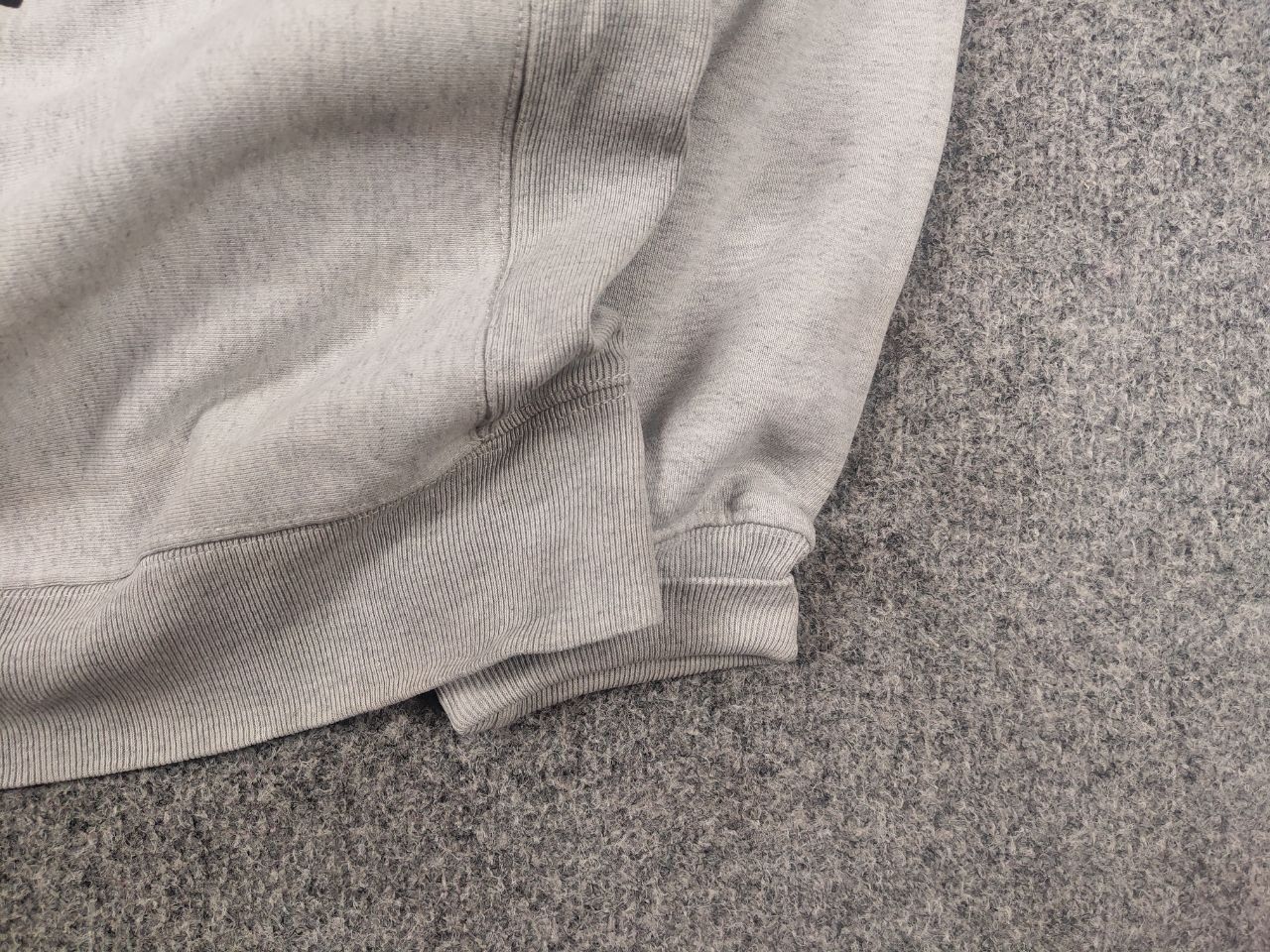 Vintage Vintage 90's United Athle GOLDEN EGGS CLUB Gray Sweatshirt Size US L / EU 52-54 / 3 - 6 Thumbnail