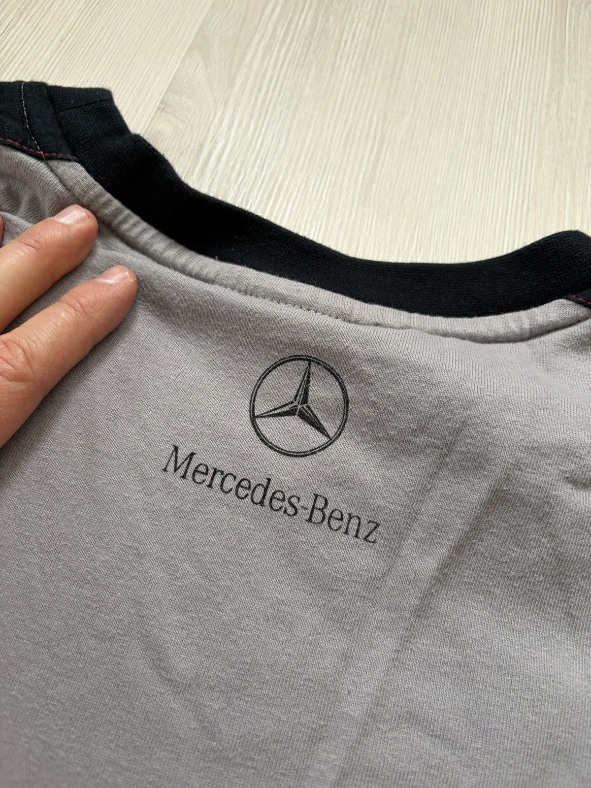 Mercedes-Benz Mercedes Team McLaren Formula One Long Sleeve Size US XXL / EU 58 / 5 - 11 Thumbnail