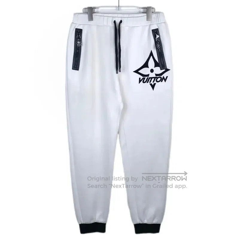 Louis Vuitton Louis Vuitton White Logo Sweatpants . Size US 32 / EU 48 - 1 Thumbnail
