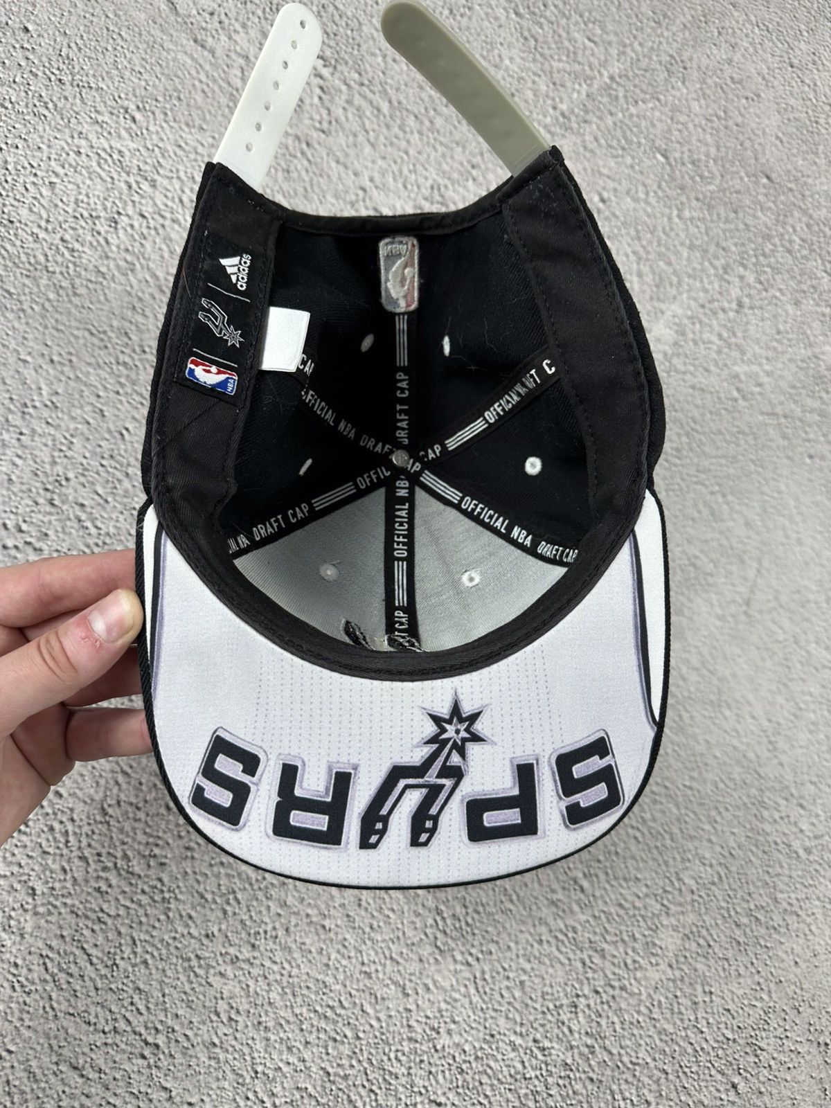 Adidas Adidas San Antonio 2014 NBA Snapback Spurs Y2K Size ONE SIZE - 9 Thumbnail
