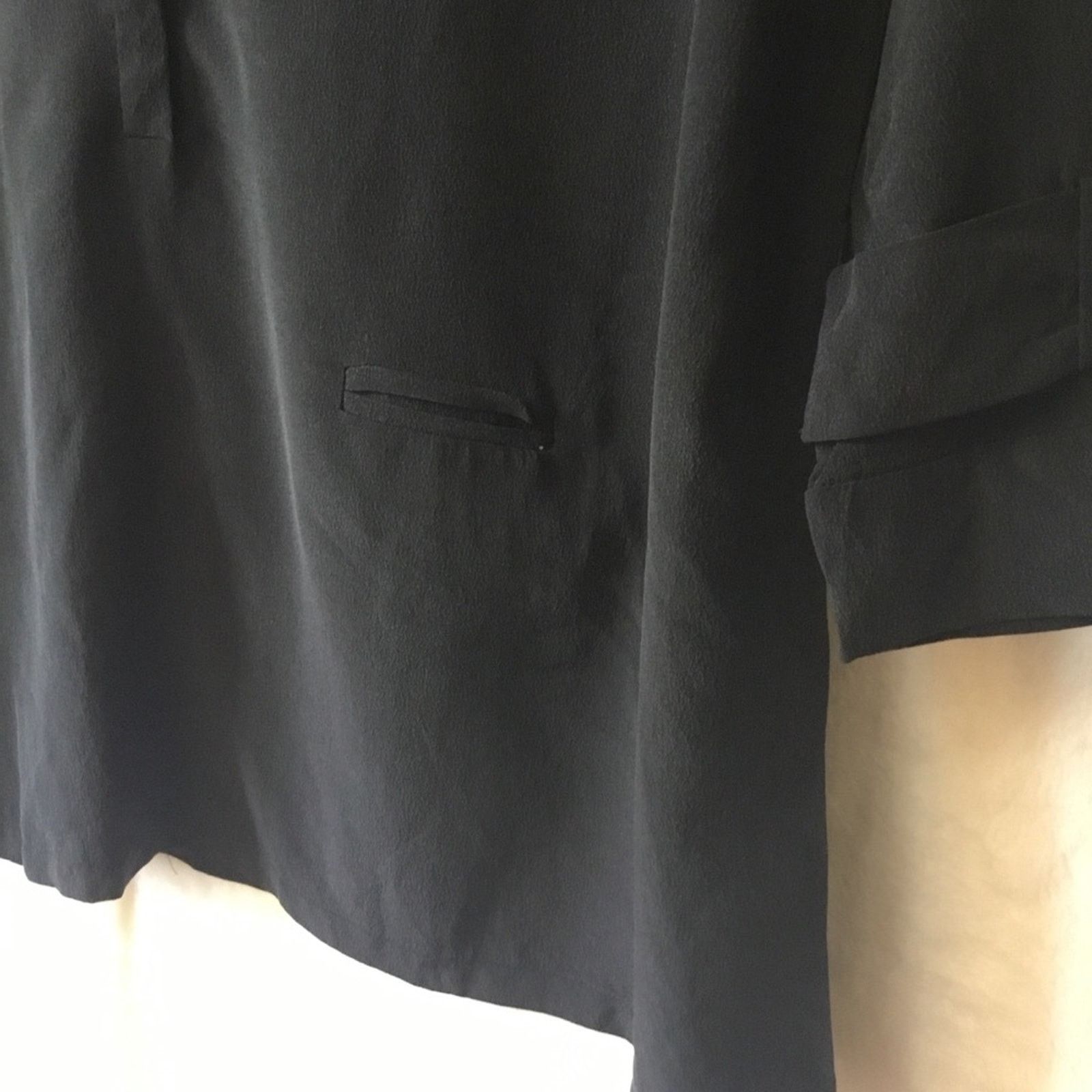 Lacoste Lacoste Black Long-Sleeve V-Neck Shirt Size M / US 6-8 / IT 42-44 - 7 Thumbnail