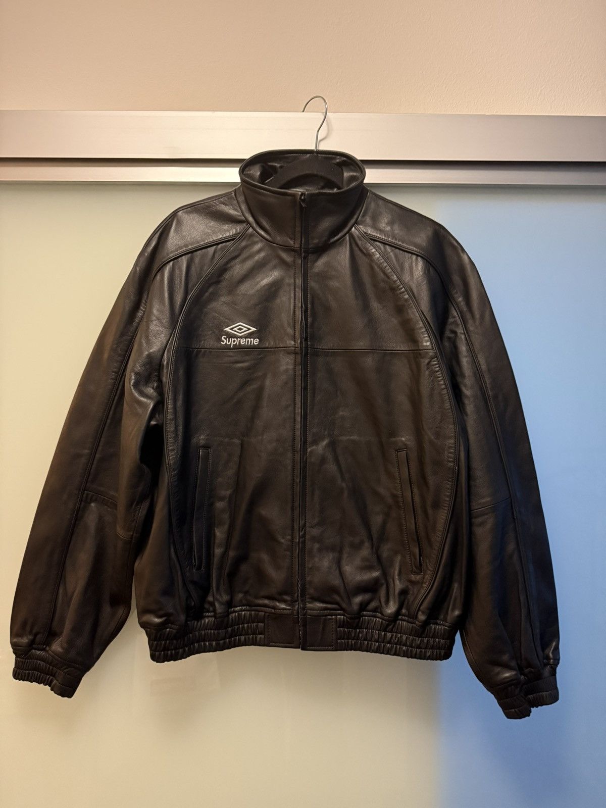 Supreme Umbro Leather Track Jacket ブラック Supreme Umbro Leather