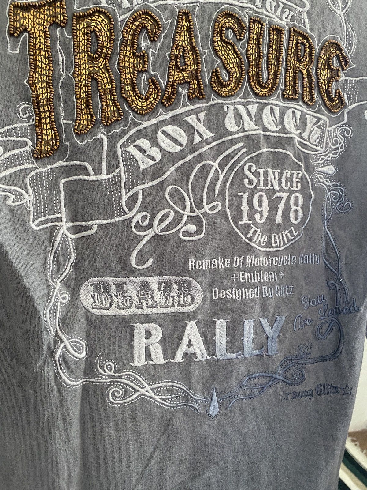 Japanese Brand Japanese Glitz Poem Embroidered LongSleeve Tee Size US M / EU 48-50 / 2 - 15 Thumbnail