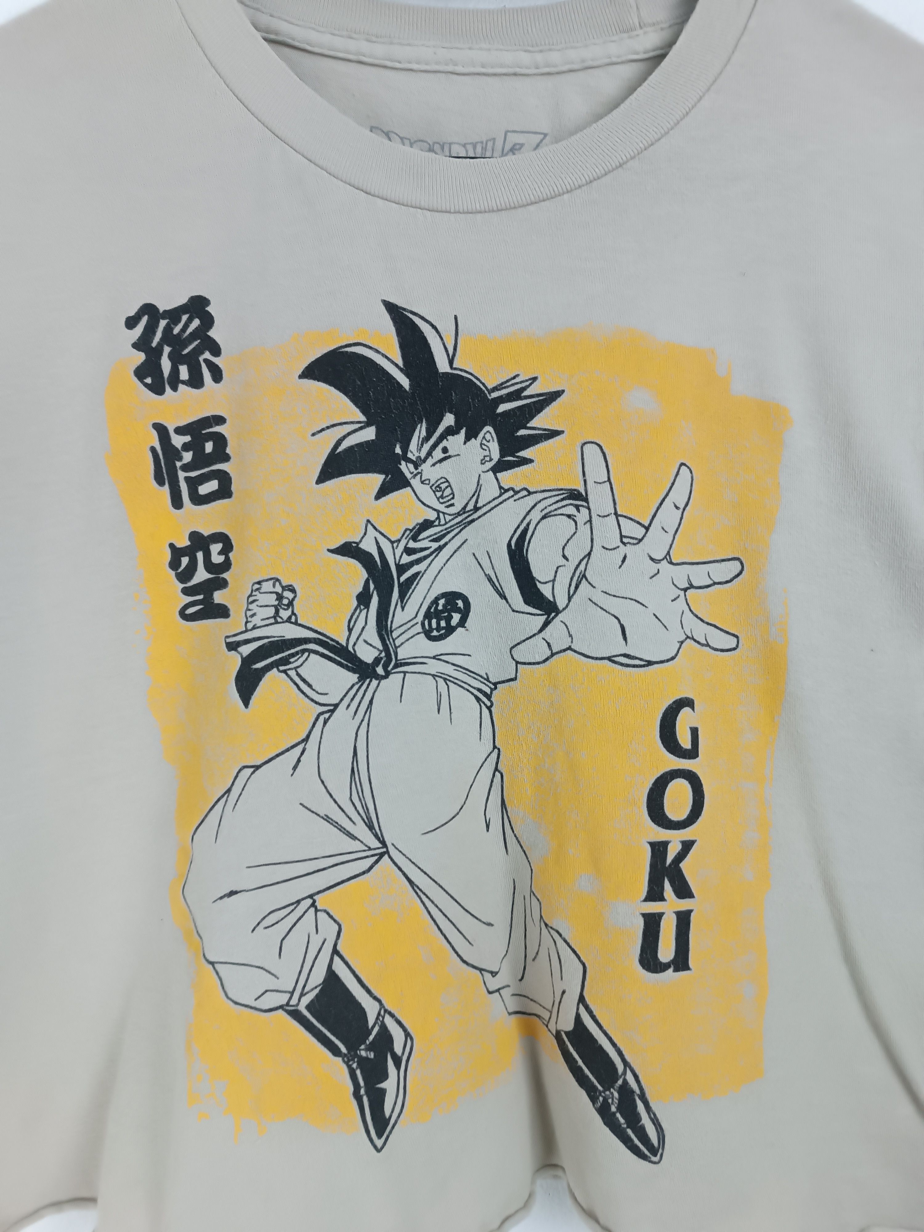 Anime VINTAGE DRAGON BALL GOKU CROP TOP ANIME NARUTO ONE PIECE Size US S / EU 44-46 / 1 - 8 Thumbnail