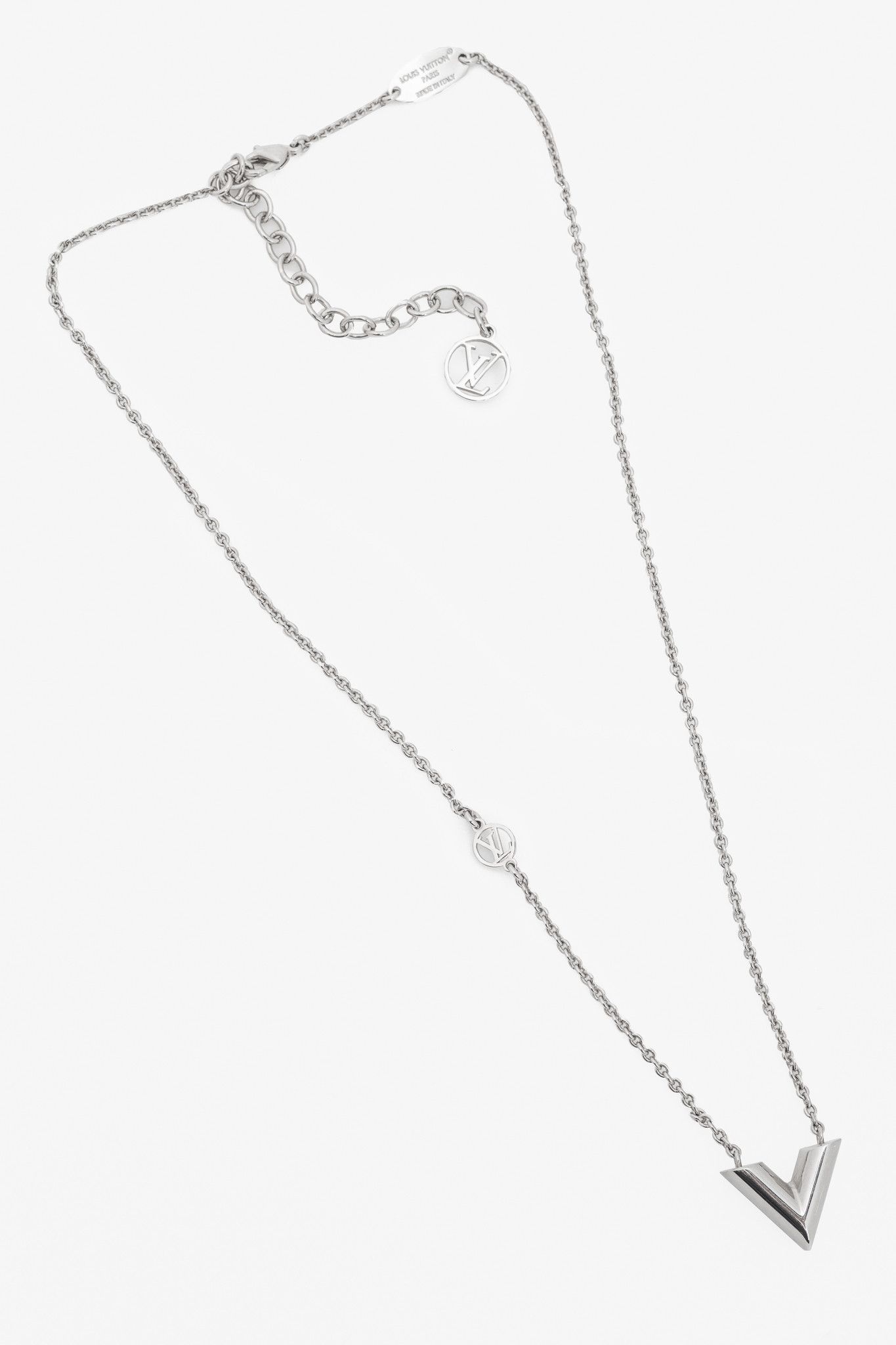 Louis Vuitton Louis Vuitton Essential V Silver-Tone Supple Necklace Size ONE SIZE - 1 Thumbnail