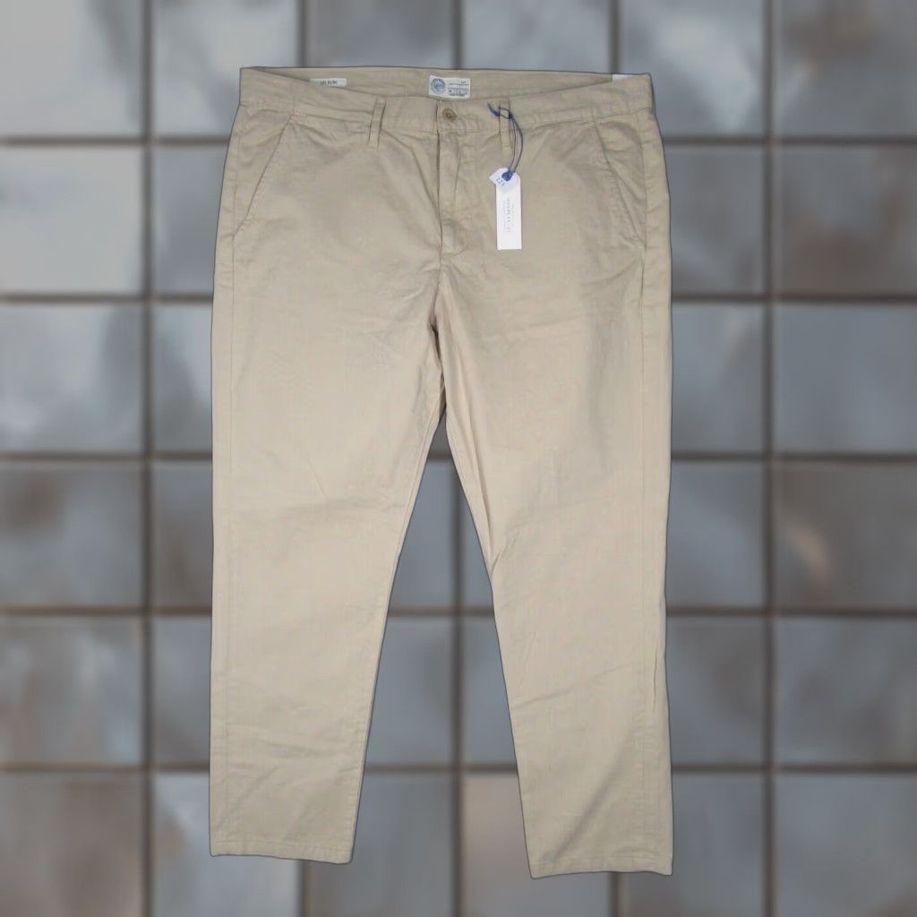 Lucky Brand Lucky Brand Pants Mens 38x30 Beige Slim Flat Front Khaki Casual Chino Size US 38 / EU 54 - 1 Thumbnail