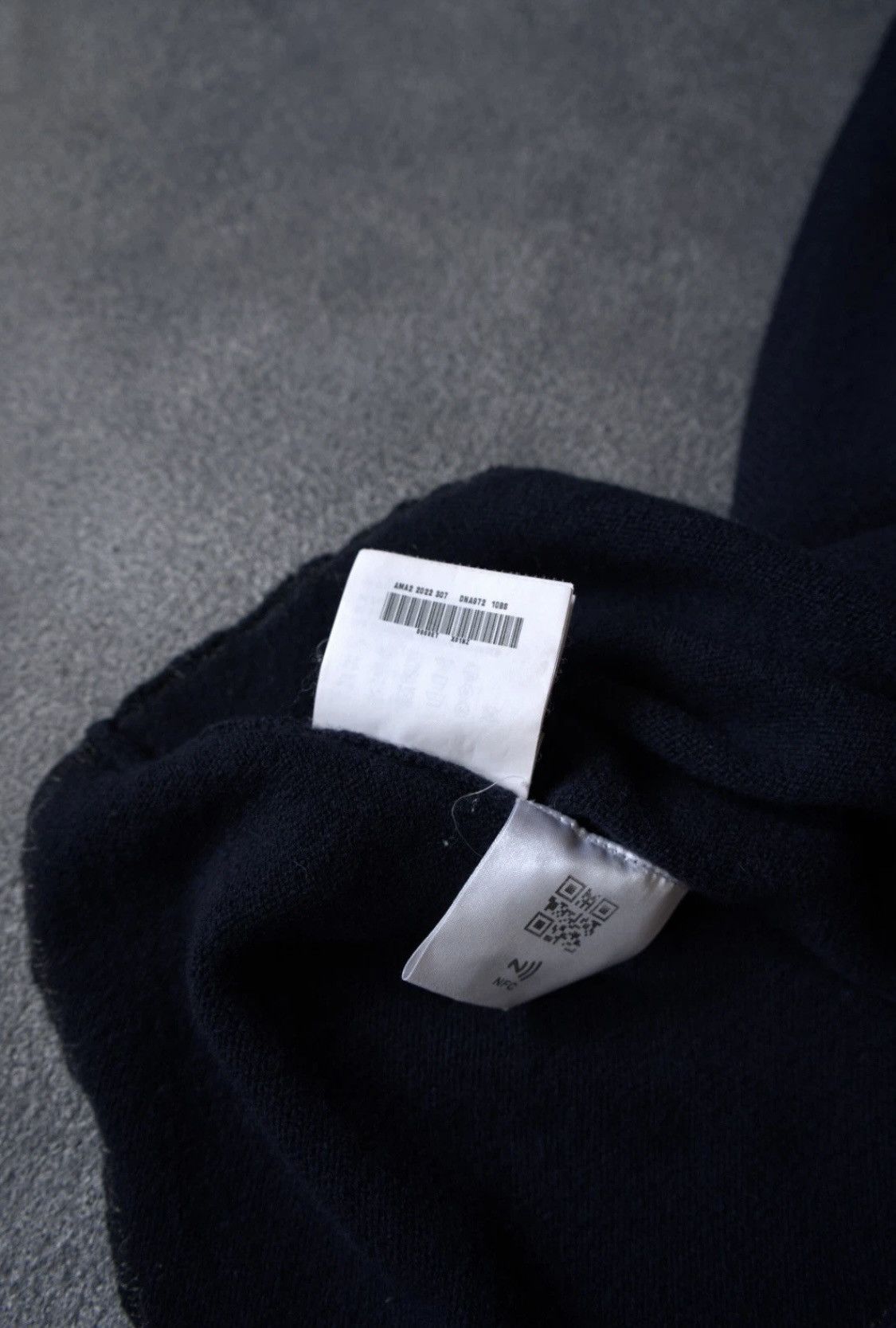 Miu Miu SS22 Miu Miu Runway Cropped Sweater Embroidered Logo Wool Size US S / EU 44-46 / 1 - 17 Thumbnail