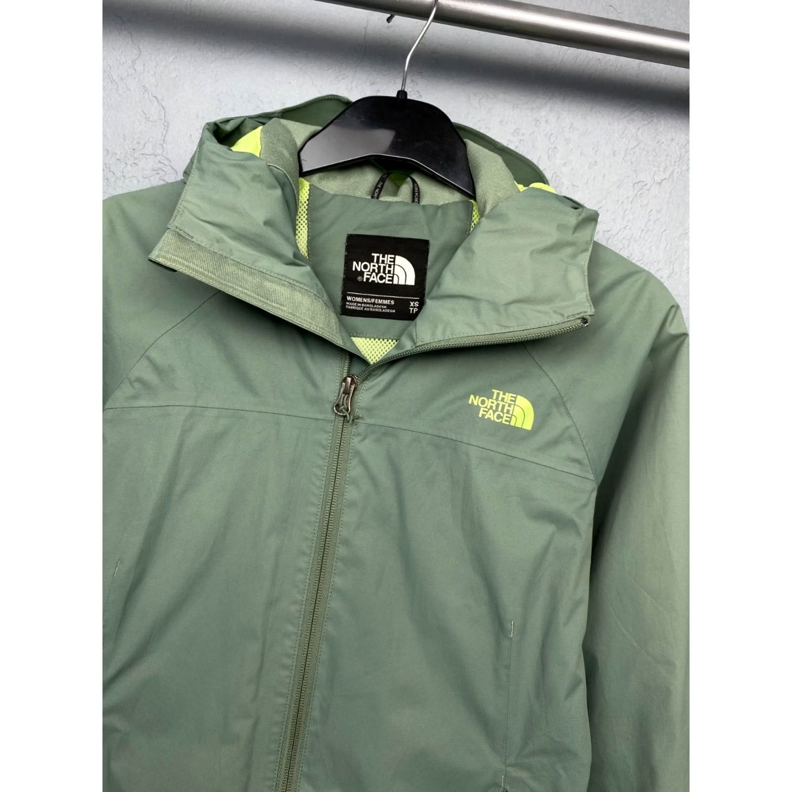 The North Face The North Face Womens Dryvent Jacket XS size, Multicolor, Hooded, Logo, Zip, Windbreaker, Outdoor, Regular, Women Size XS / US 0-2 / IT 36-38 - 2 Thumbnail