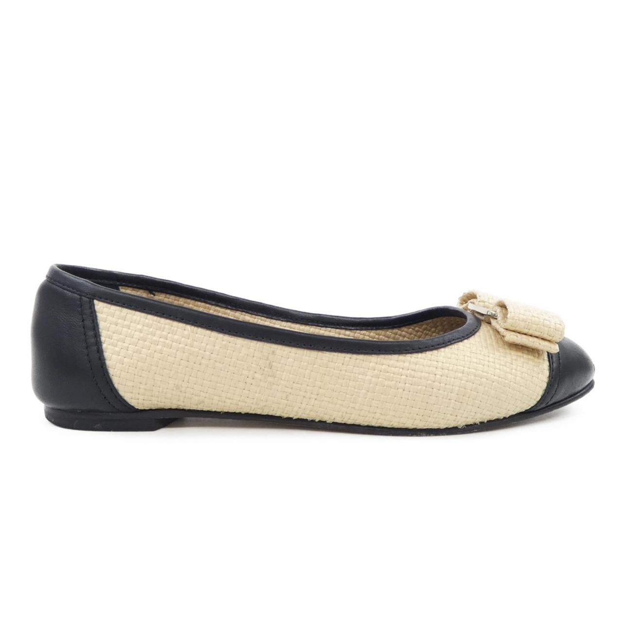 Salvatore Ferragamo Salvatore Ferragamo Salvatore Ferragamo Leather Pumps Leather Shoes DUTY FREE for USA Size ONE SIZE - 1 Thumbnail