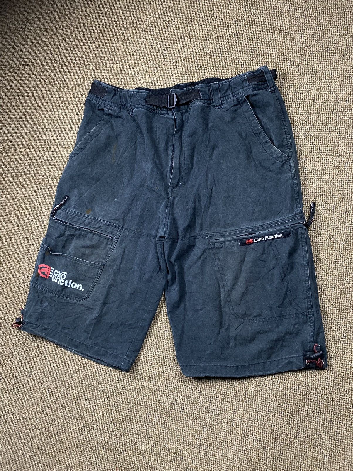 Ecko Unltd. Vintage Faded Ecko Function Cargo Shortpants Size US 35 - 5 Thumbnail