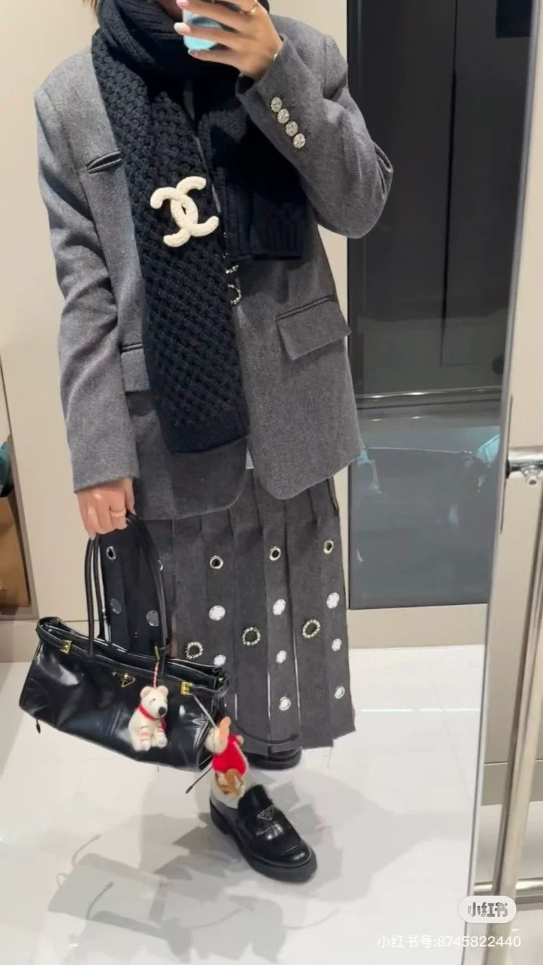Chanel Chanel Classic black pineapple pattern knitted white doubl Size ONE SIZE - 8 Thumbnail