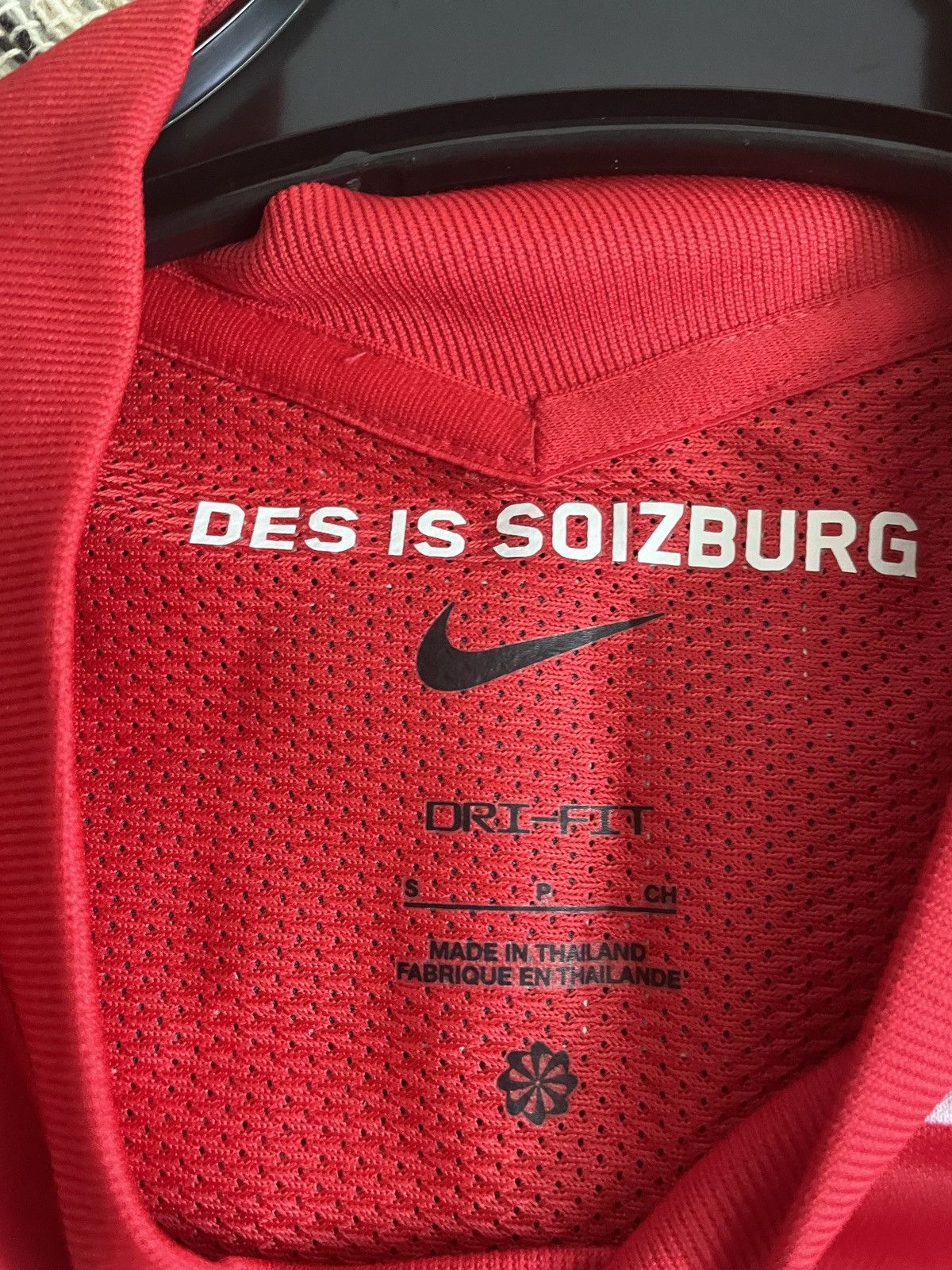 Nike 21/22 Red Bull Salzburg Home Jersey Nike Soccer SHIRT S Size US S / EU 44-46 / 1 - 5 Thumbnail
