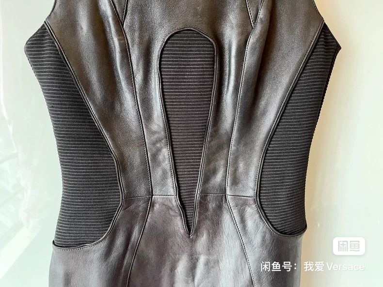 Versace Versace Genuine leather dress Size M / US 6-8 / IT 42-44 - 7 Thumbnail