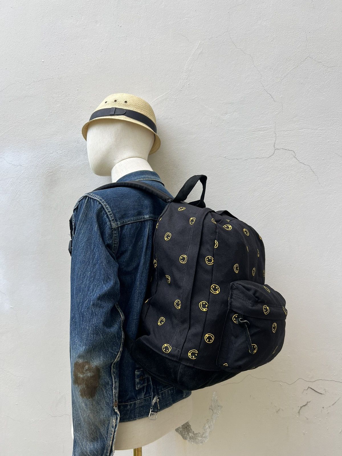 Nirvana HG X Nirvana Kurt Cobain Pick Me Yeah! Backpack Bag Size ONE SIZE - 4 Thumbnail