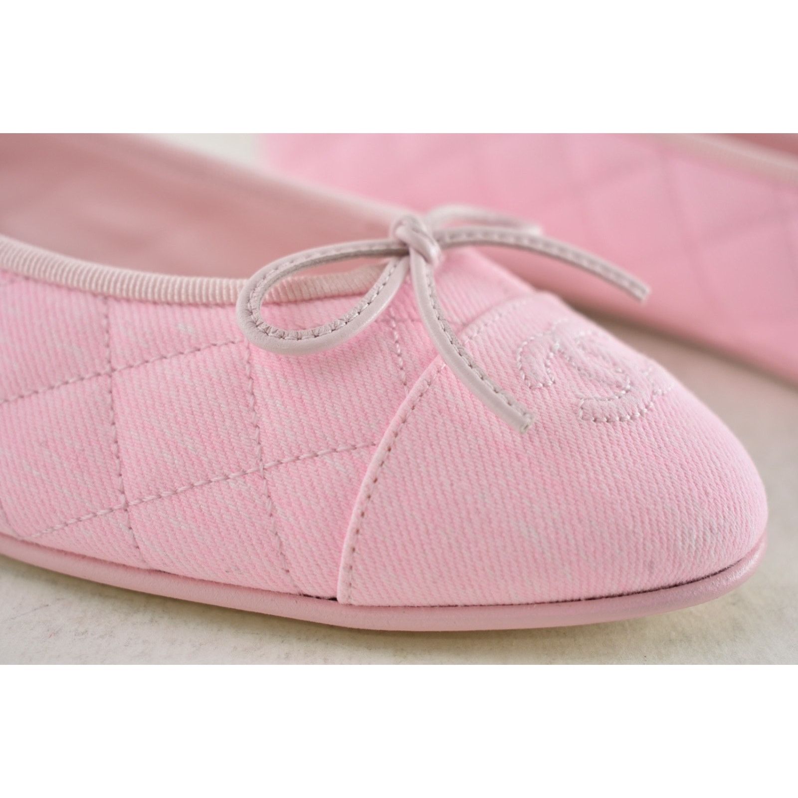Chanel Chanel Light Pink Denim Quilted Ballet Flat 37.5 Size US 7.5 / IT 37.5 - 9 Thumbnail