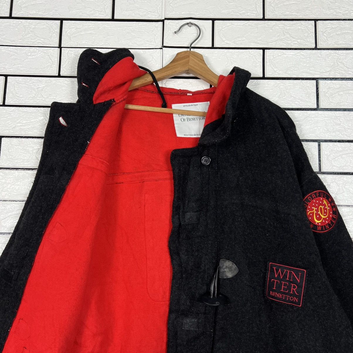 United Colors Of Benetton WINTER BENETTON Red Lined Hooded Coat Jacket #4141-C189 Size US L / EU 52-54 / 3 - 11 Thumbnail