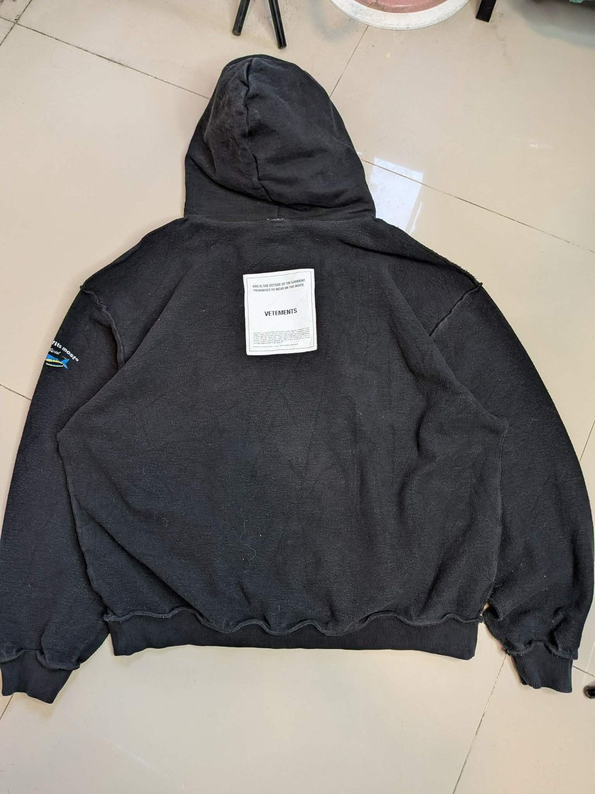 Vetements Vetements Inside out shark hoodie Size US S / EU 44-46 / 1 - 4 Thumbnail