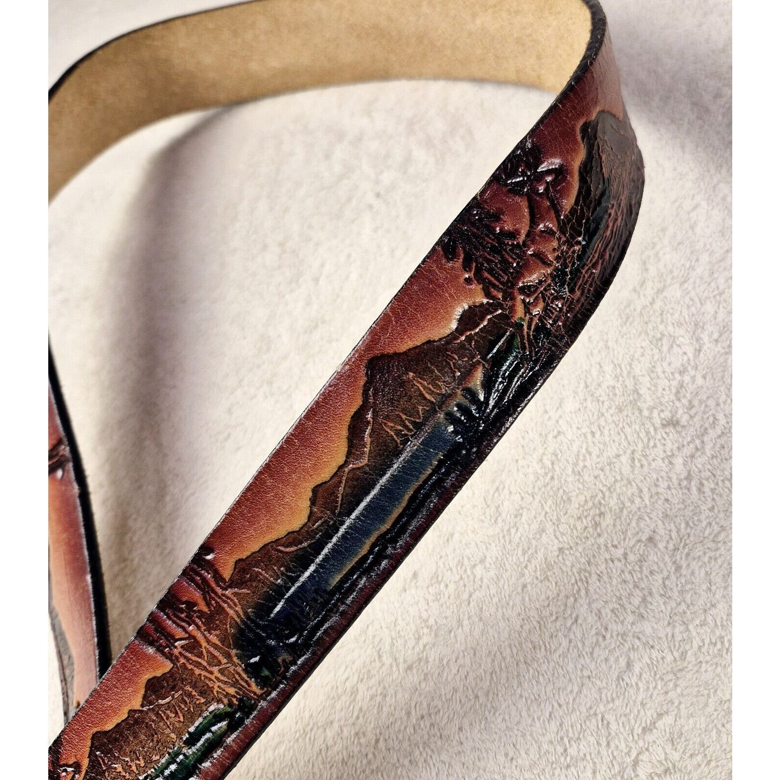 0608WEAR Vintage Buck Deer Belt 44in Buckle Genuine Leather Mountain Size 44 - 9 Thumbnail