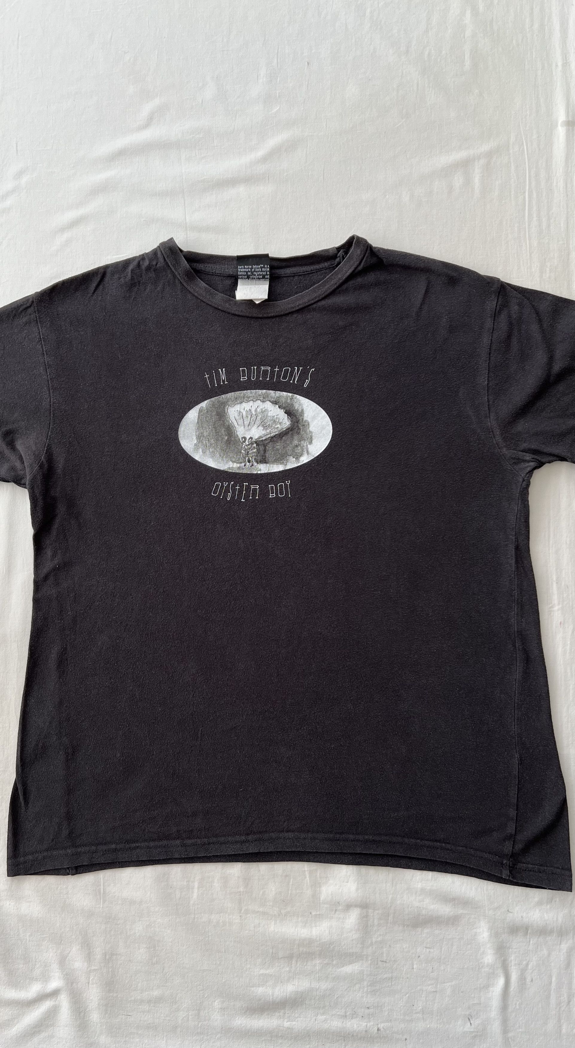 Vintage Vintage 2000s Tim Burton The Melancholy Death of Oyster Boy Size US M / EU 48-50 / 2 - 3 Thumbnail