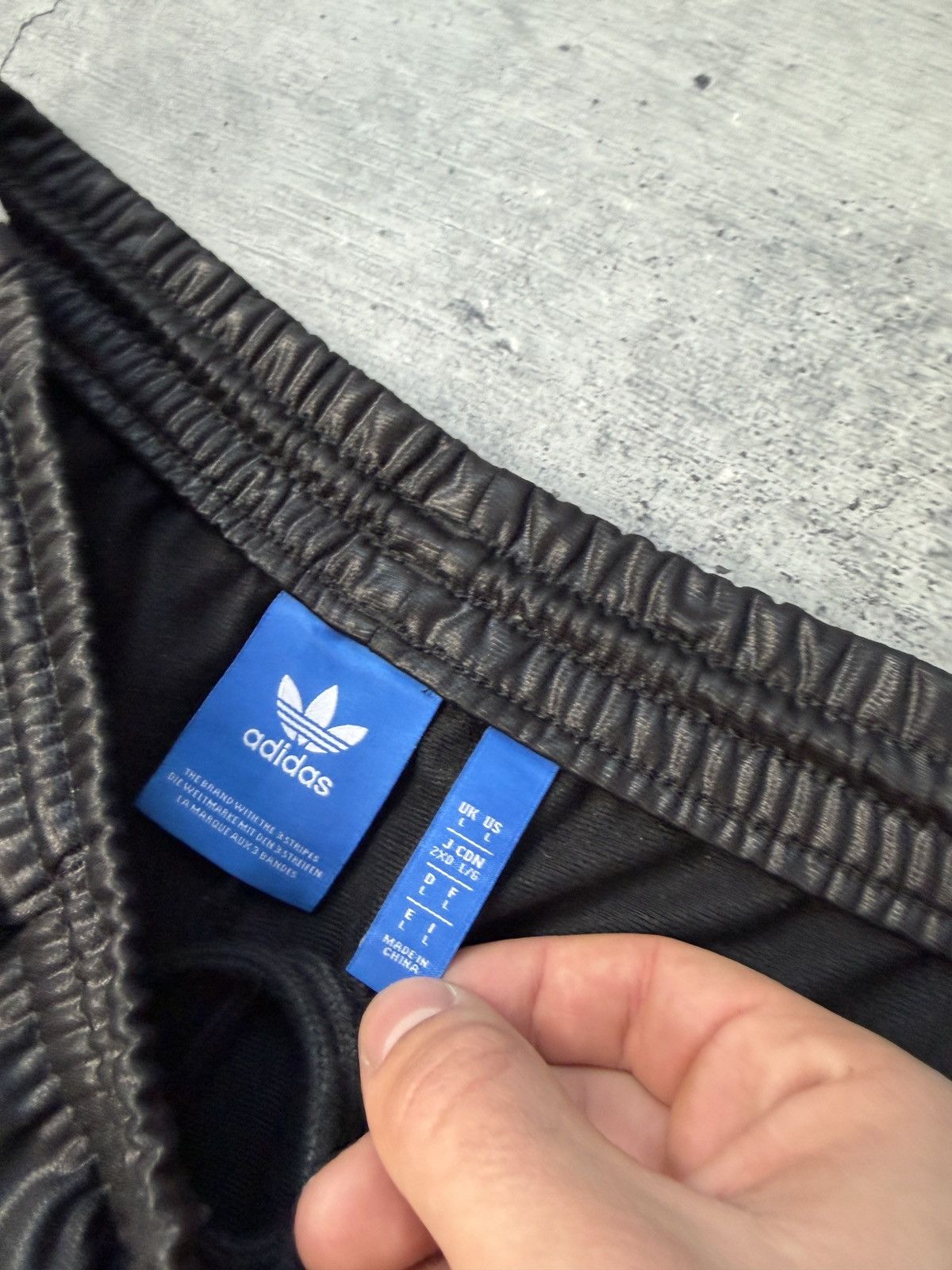 Adidas Vintage Adidas Pants Logo Rare Streetwear Casual Style VTg Size US 34 / EU 50 - 8 Thumbnail