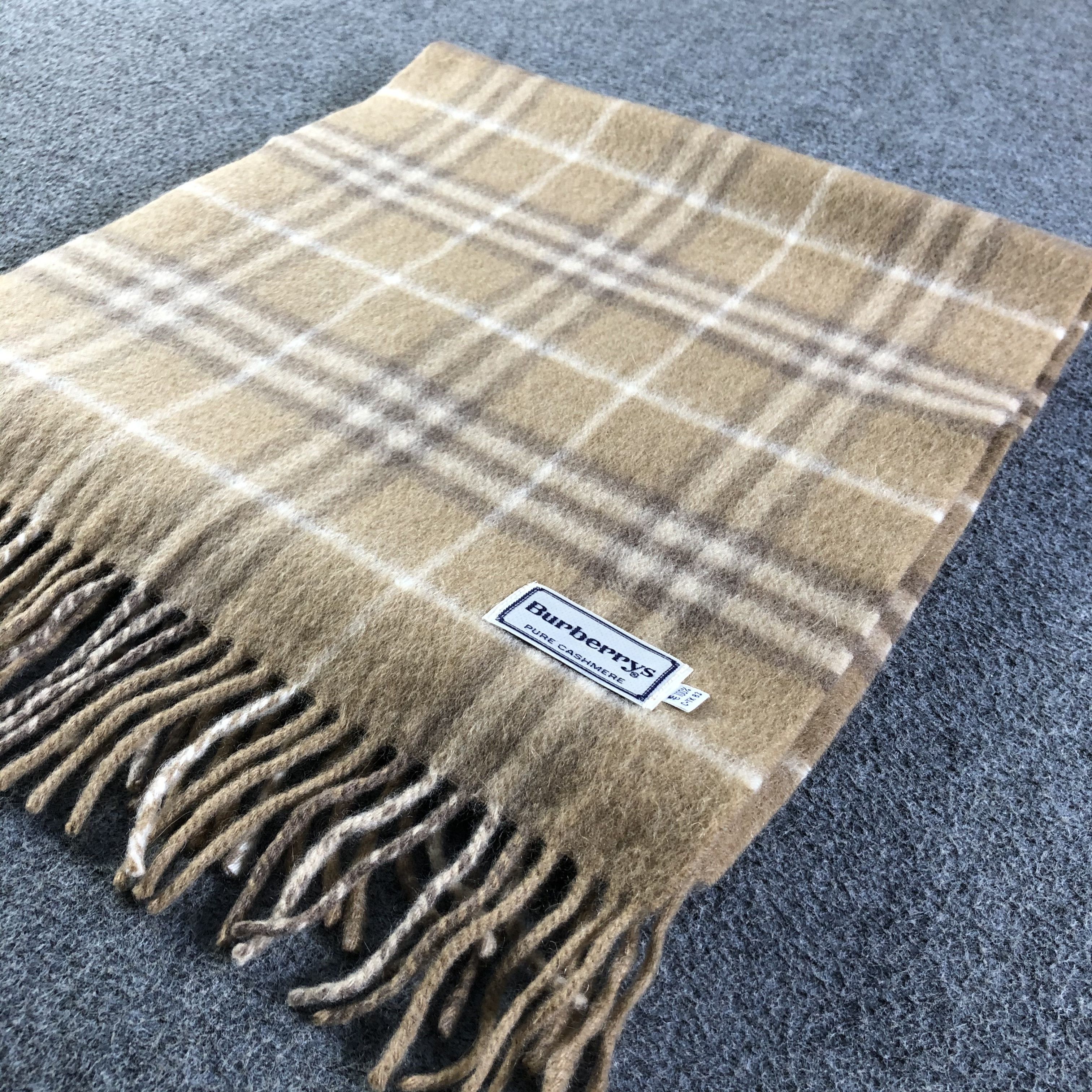 Burberry Burberrys Pure Cashmere Scarf / Muffler / Neckwear P312 Size ONE SIZE - 4 Thumbnail