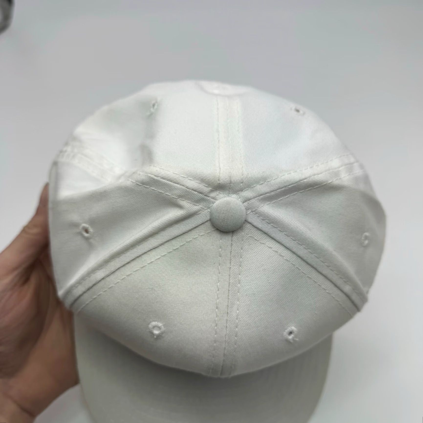 Vintage VINTAGE 90S OUTDOOR CAP SNAPBACK HAT White Cotton Twill Adjustable Breathable Cap Mens Size ONE SIZE - 7 Thumbnail