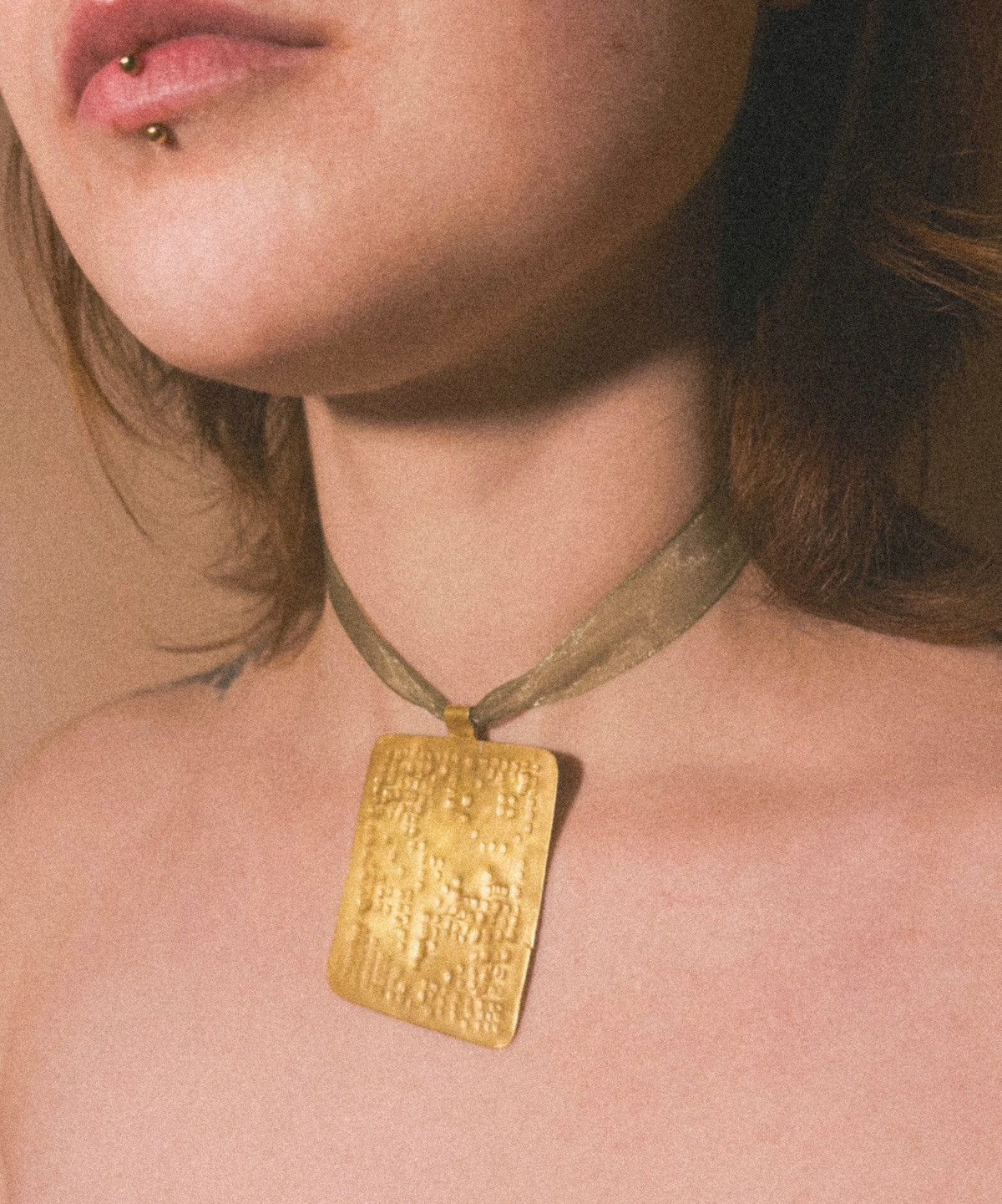 Handmade Gold plated handmade rose necklace Size ONE SIZE - 2 Thumbnail