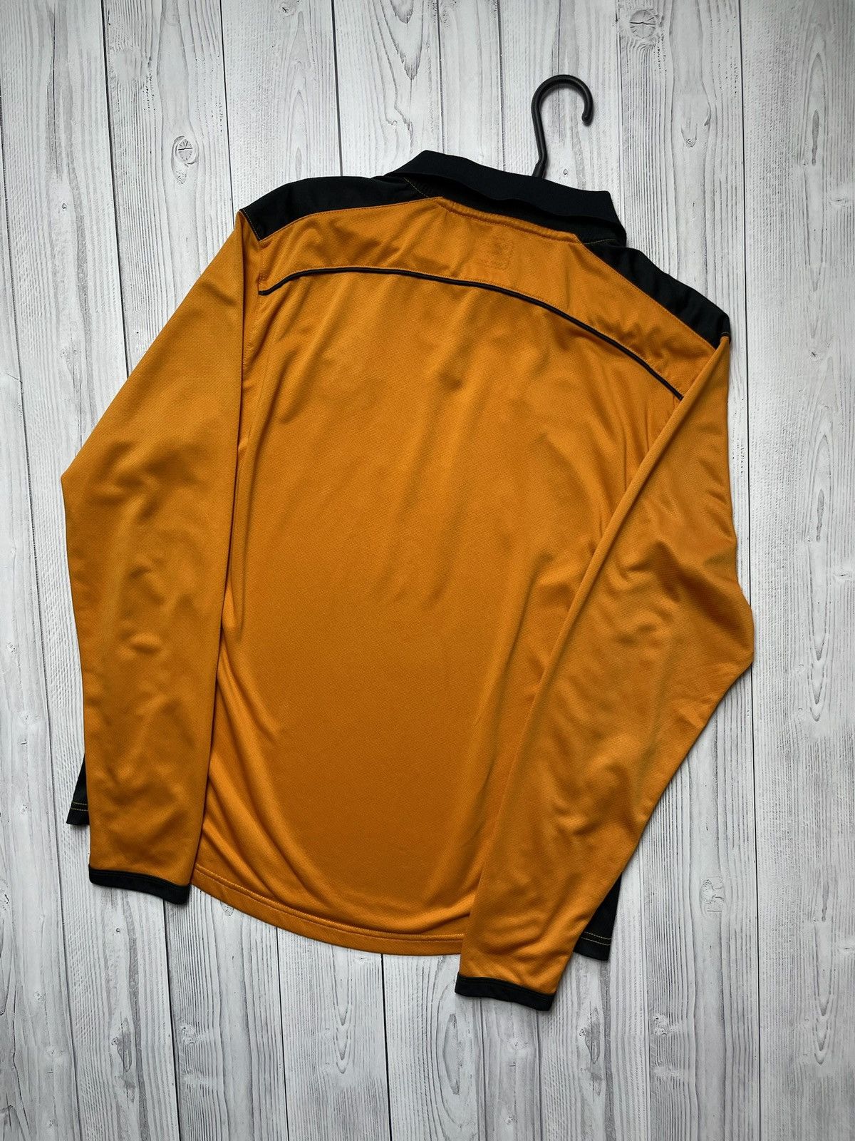 Vintage Vintage wolves soccer jersey Wolverhampton size M Long sleev Size US M / EU 48-50 / 2 - 7 Thumbnail