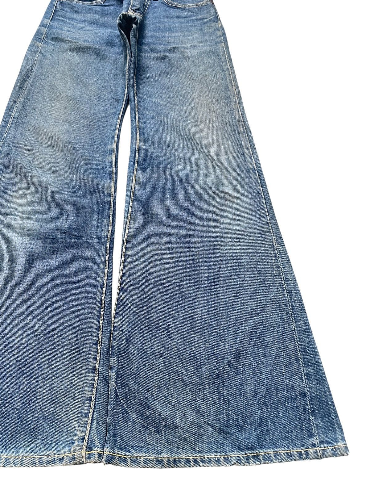 Japanese Brand Vintage Japanese Brand Mud Wash Flare Bell Bottom Jeans Size US 26 / EU 42 - 7 Thumbnail